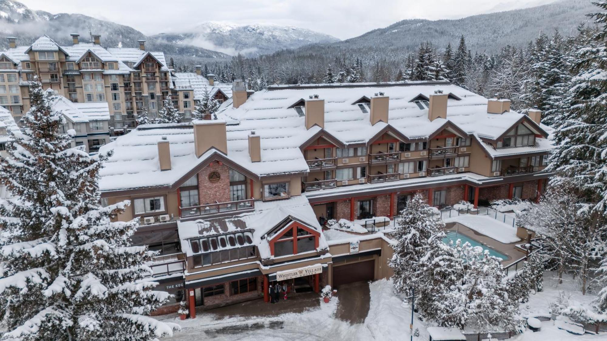 Whistler Village Inn & Suites Экстерьер фото